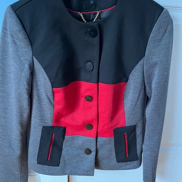 Blazer - Picture 1 of 3